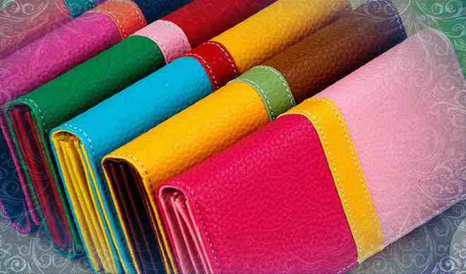 Бумажники разных цветов (фото)